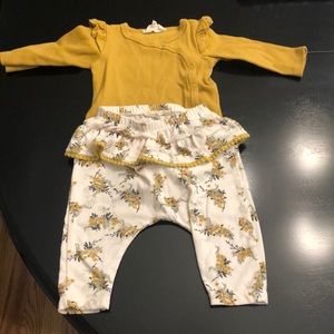 Jessica Simpson 0-3 month baby girl outfit